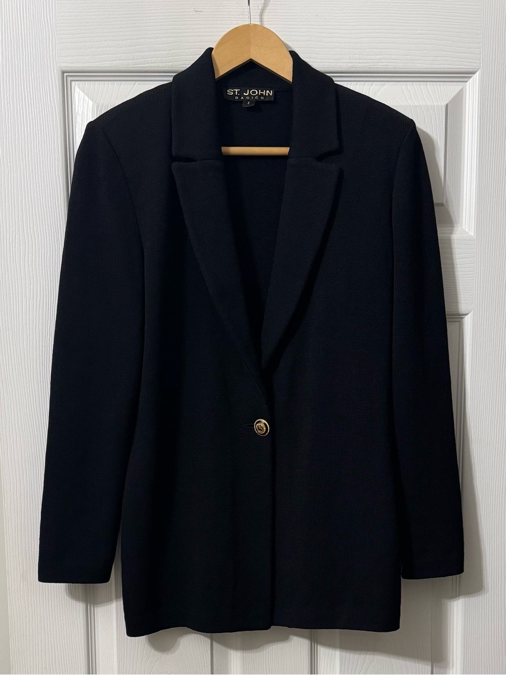 Vintage St John Basics Black Santana Knit Blazer Size 4